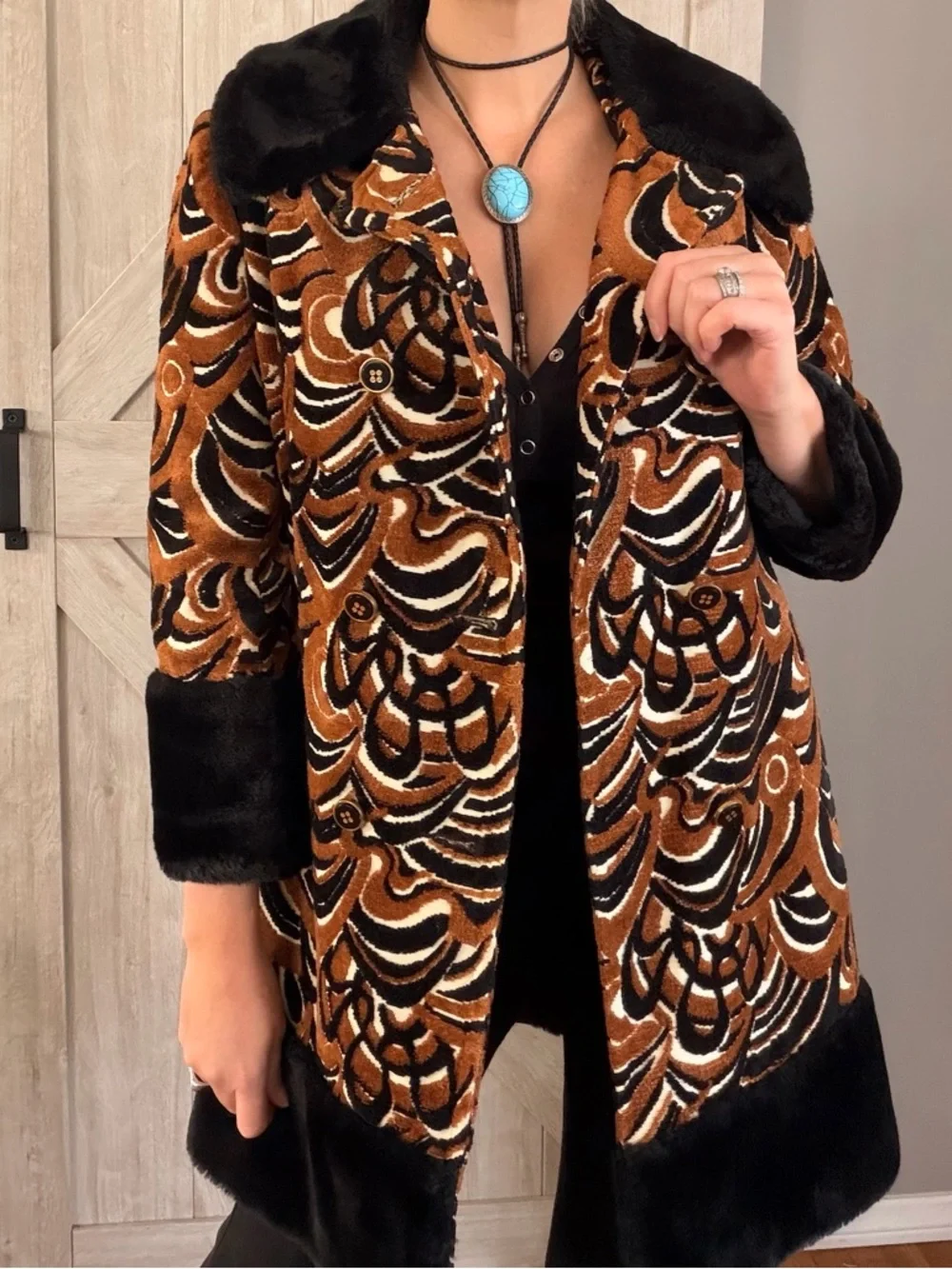 Vintage 60’s Psychedelic Tapestry Coat - Picture 9 of 16